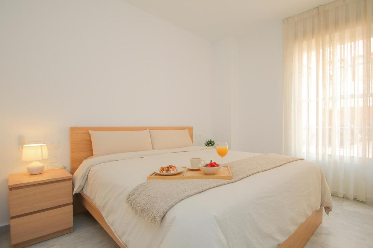 סביליה Modern Apt - Luxe Queen Bed - Walk To Isla Magica מראה חיצוני תמונה