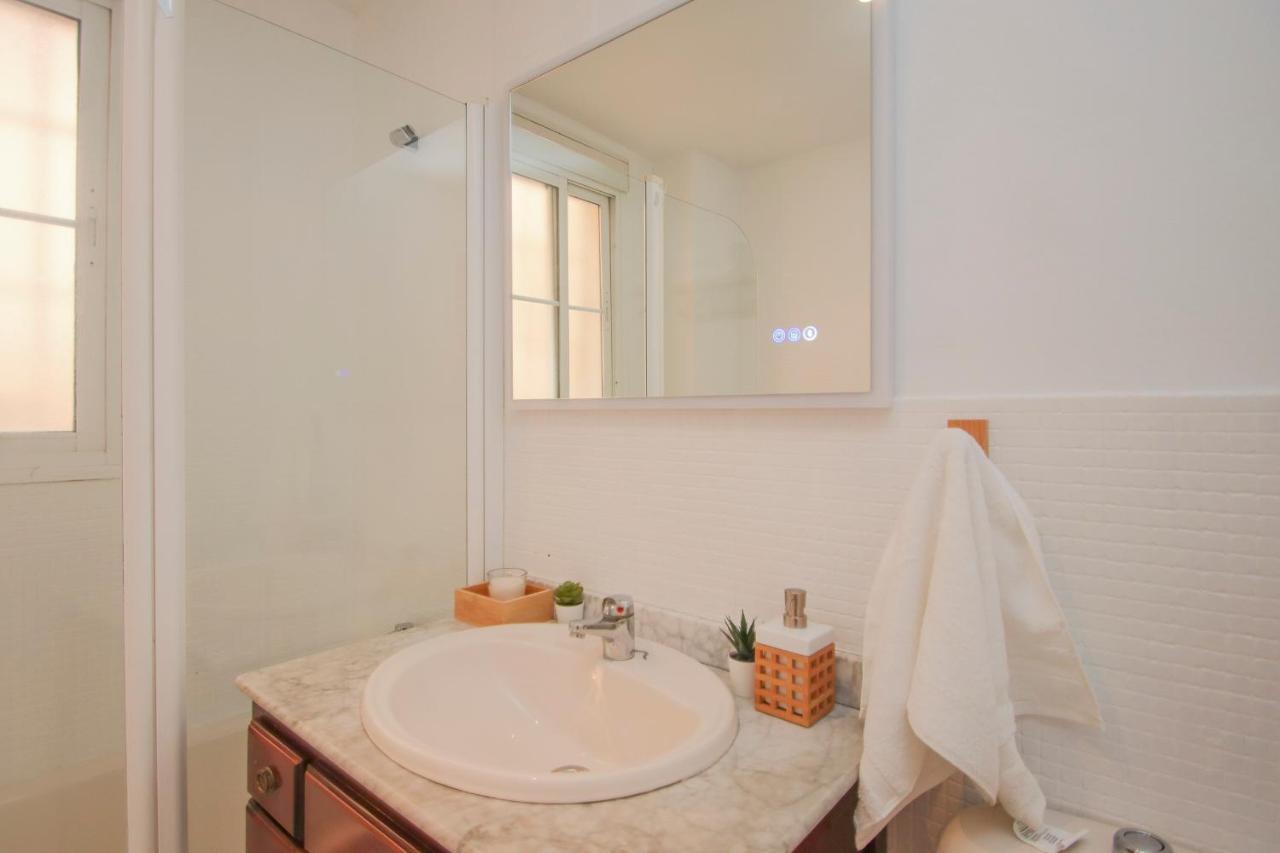 סביליה Modern Apt - Luxe Queen Bed - Walk To Isla Magica מראה חיצוני תמונה